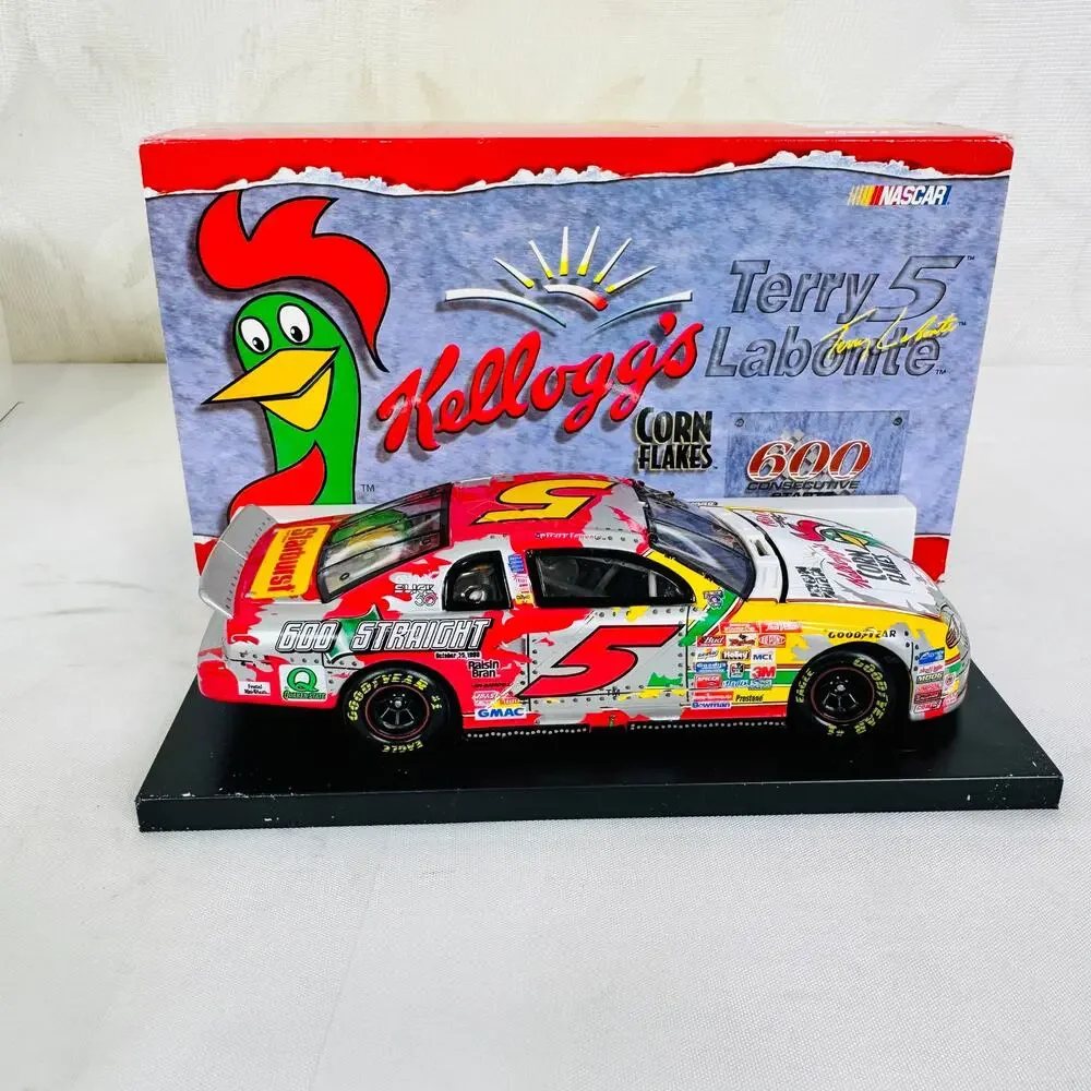 Action 1:32 '98 NASCAR Terry Labonte #5 Kellogg's Corn Flakes Iron Man Ltd. 5000